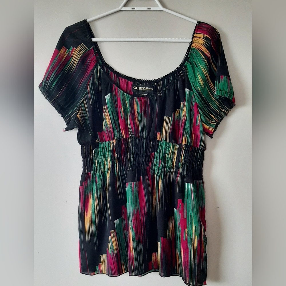Guess brand top ~ Large